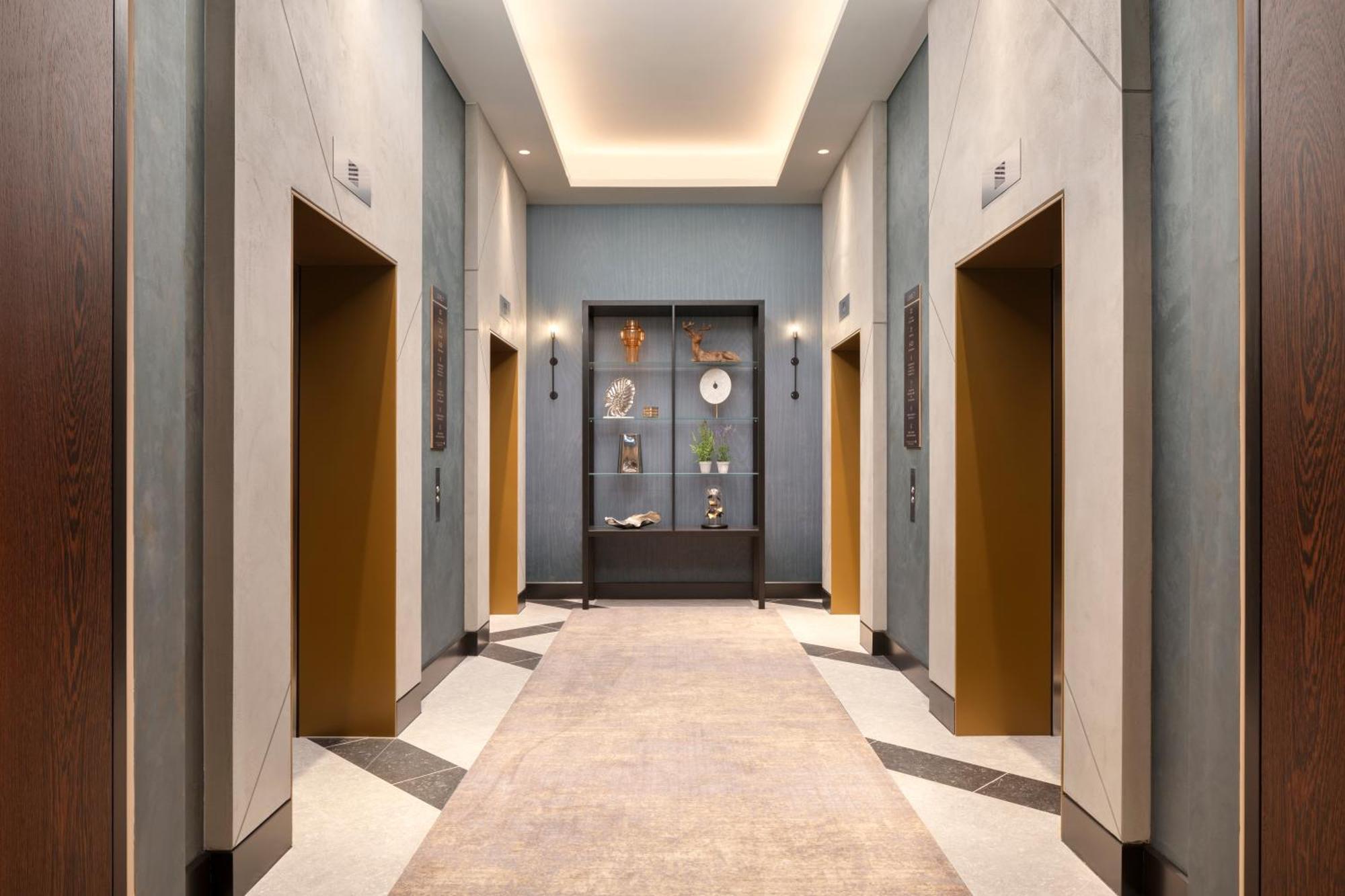 Hotel Hilton Woking Exterior foto