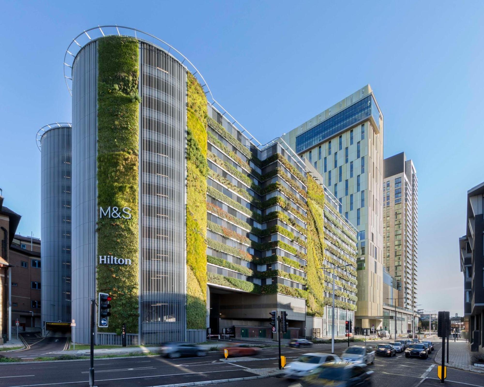 Hotel Hilton Woking Exterior foto